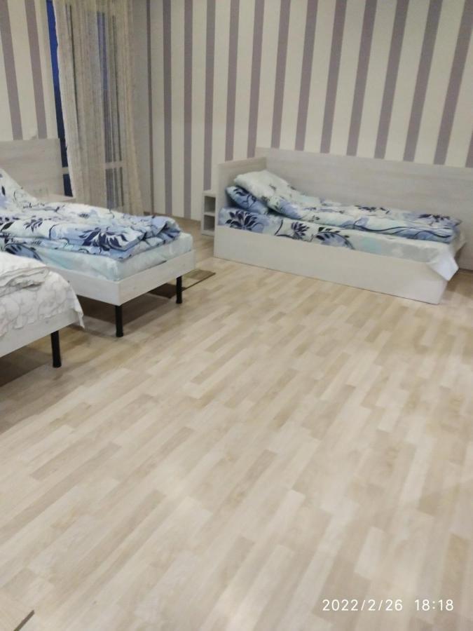 Hotel Paulina Falesti Bagian luar foto