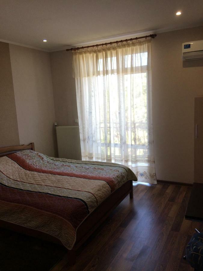 Hotel Paulina Falesti Bagian luar foto
